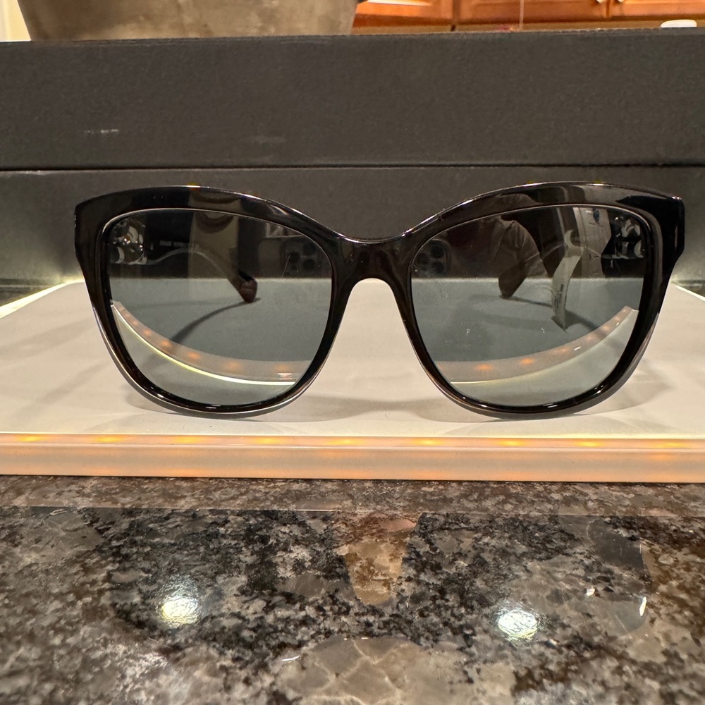 Stylish Black Sunglasses